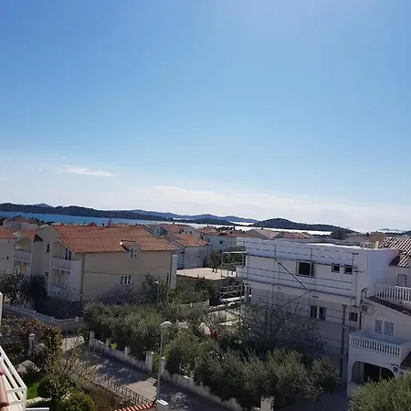 Apartman *